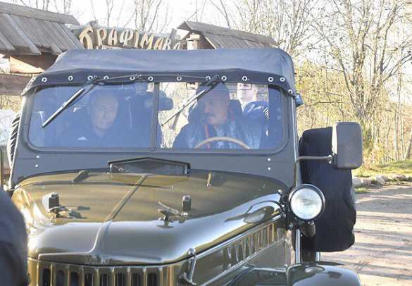 Лукашенко показал Путину малую родину (ФОТО, ВИДЕО) | Русская весна