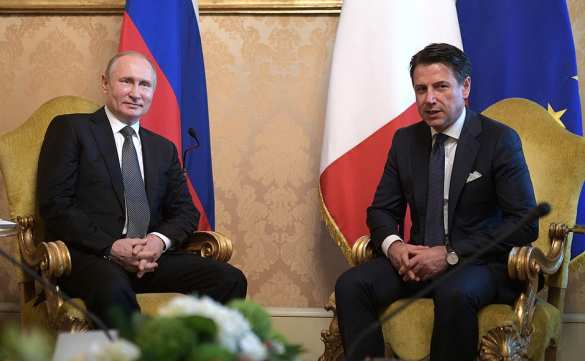 Хроники изоляции: Путина тепло приняли в Италии (ФОТО) | Русская весна