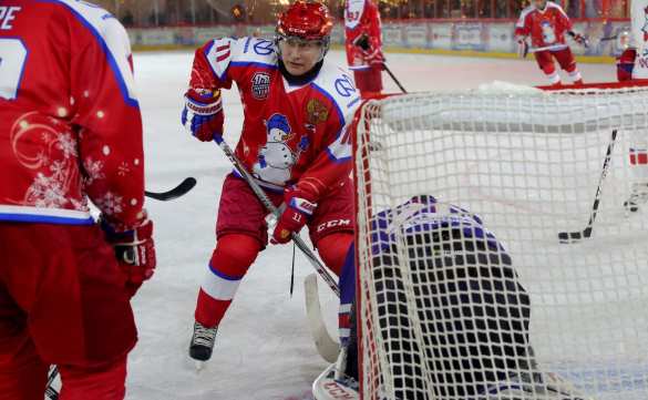 Путин сыграл в хоккей и пожаловался на недосып (ФОТО, ВИДЕО) | Русская весна