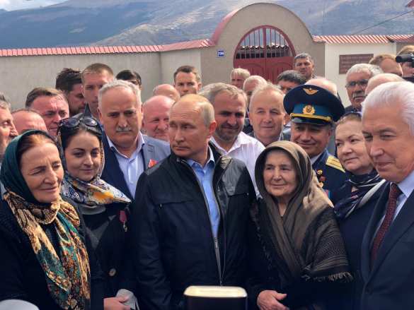 Путин в Дагестане выпил с участниками боевых действий, как обещал 20 лет назад (+ФОТО, ВИДЕО) | Русская весна