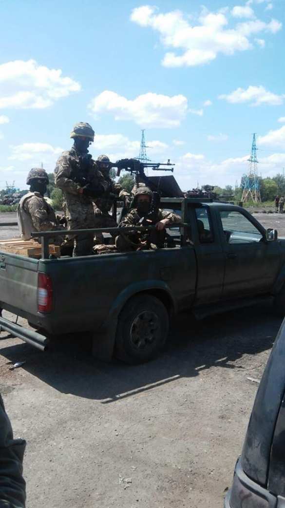 Экс-мэр Славянска Вячеслав Пономарев покинул город вместе с ополченцами (видео, фото) Экс-мэр Славянска Вячеслав Пономарев покинул город вместе с ополченцами (видео, фото) | Русская весна