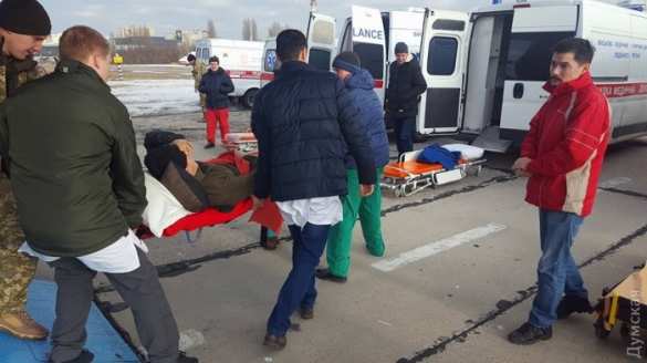 В Одессу доставили раненых украинских военных (ФОТО) | Русская весна