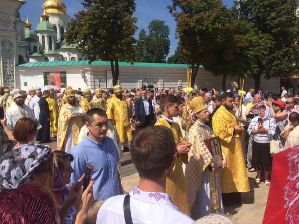 «Церковь Порошенко» провела свой первый крестный ход в Киеве (+ФОТО, ВИДЕО) | Русская весна