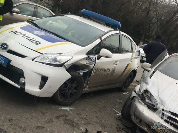 Это Украина: За время работы Национальной полиции разбита половина автопарка (ФОТО) | Русская весна