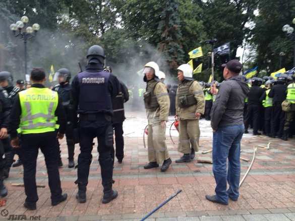 Полиция прогнала митингующих автомобилистов из-под Рады (ФОТО, ВИДЕО) | Русская весна