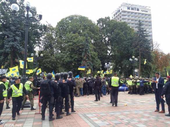 Полиция прогнала митингующих автомобилистов из-под Рады (ФОТО, ВИДЕО) | Русская весна