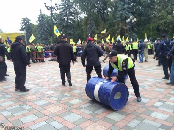Полиция прогнала митингующих автомобилистов из-под Рады (ФОТО, ВИДЕО) | Русская весна