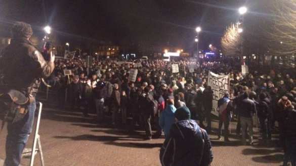 В Нидерландах спецназ разогнал демонстрацию против приема беженцев (ФОТО, ВИДЕО) | Русская весна