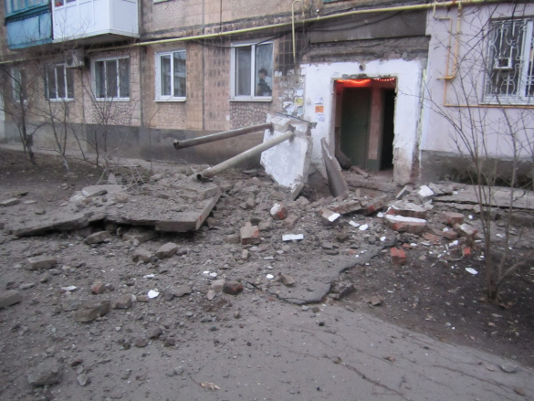 ВСУ обстреляли Ясиноватую, обесточена фильтровальная станция и Авдеевка, поврежден дом (ФОТО, ВИДЕО) | Русская весна