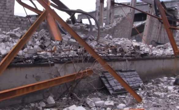 Ракетой «Точка-У» обстрелян Донецкий завод химических изделий, также пострадала Донбасс Арена (репортаж) | Русская весна