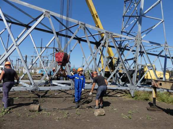 Проводится реконструкция ВЛ-330 кВ «Ростовская-Южная» (ФОТО, ВИДЕО) | Русская весна
