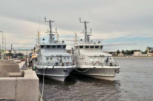 Репетиция парада ВМФ в Петербурге: корабли Балтфлота вошли в Неву (ФОТО) | Русская весна