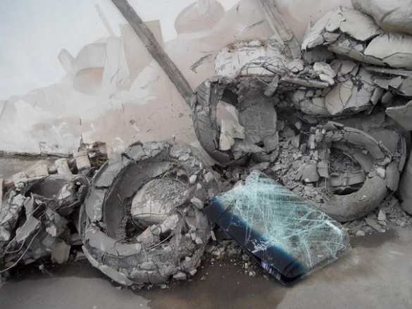 Пьяный водитель «Жигулей» уничтожил стелу «героев небесной сотни» в Ровно (ФОТО) | Русская весна