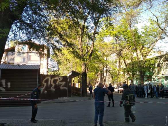 В Одессе рухнул дом: под завалами могут быть люди (ФОТО, ВИДЕО) | Русская весна