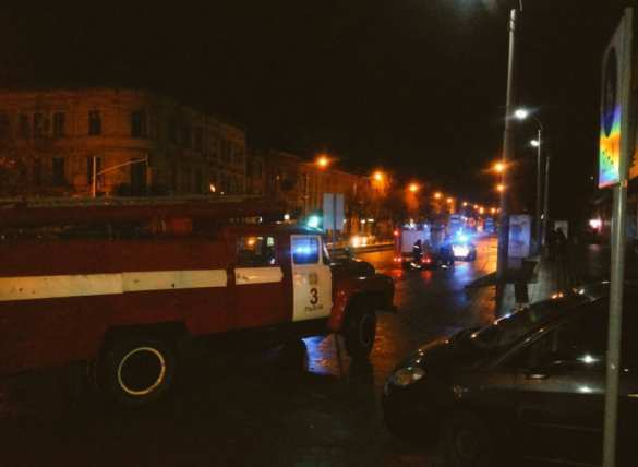 Ночью во Львове подожгли отделение Сбербанка России (ФОТО+ВИДЕО) | Русская весна