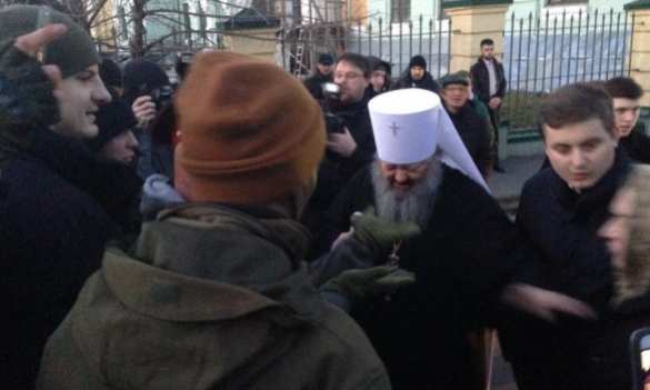 Нацисты заблокировали Киево-Печерскую Лавру (+ФОТО, ВИДЕО) | Русская весна