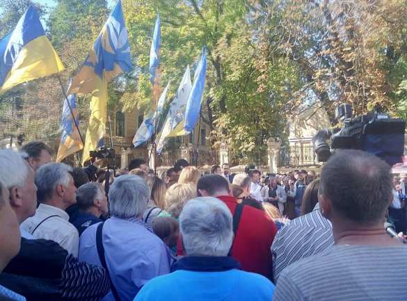 Гастроли начинаются: Саакашвили приехал в Киев обжаловать решение Порошенко (+ФОТО, ВИДЕО) | Русская весна