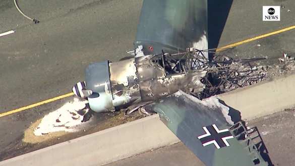 Истребитель Третьего Рейха упал на трассу в США (ФОТО, ВИДЕО) | Русская весна