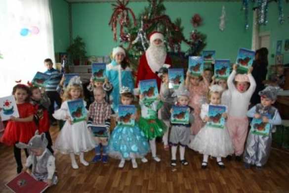 ВНИМАНИЕ: рождественские подарки детям Донбасса собирают в Новоспасском монастыре в Москве (ФОТО) | Русская весна