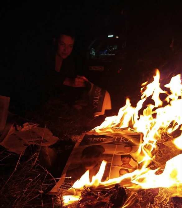 «Невероятное ощущение!» — Савченко сожгла свою агитацию после провала на выборах (ФОТО) | Русская весна