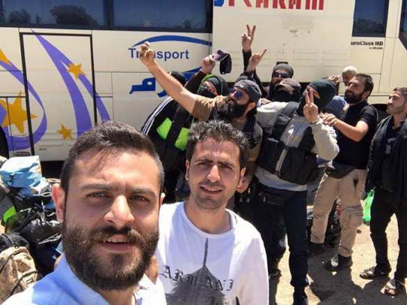 Российские военные, боевики с М-16 и флаги РФ и САР — репортаж из Хомса (ФОТО, ВИДЕО) | Русская весна