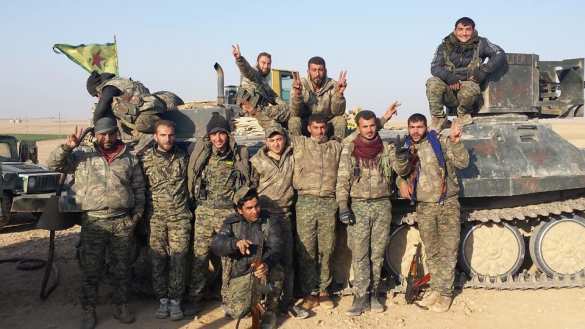 ИГИЛ ведет контрнаступление на Шаддади в Сирии, в плен взяты 30 курдских бойцов, 150 горожан в заложниках (ФОТО+КАРТА) | Русская весна