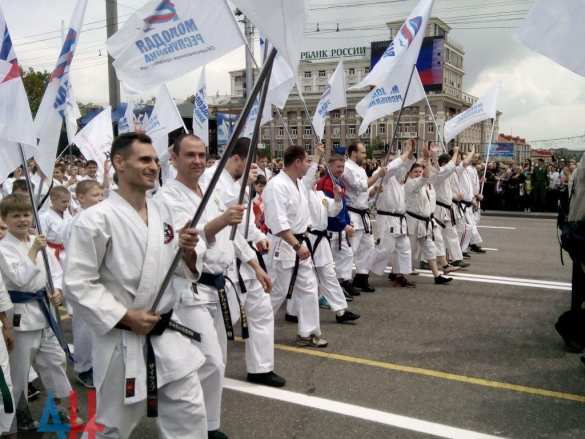 День Республики отмечается в ДНР (+ВИДЕО, ФОТО) | Русская весна