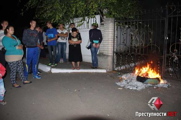 Шокирующее убийство полицейскими мужчины в Николаевской области: разъяренные жители штурмовали отдел полиции, власть обещает «разобраться» (+ФОТО)  | Русская весна