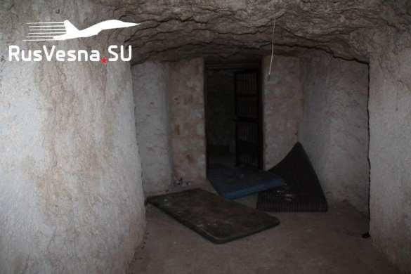 Сирия: военные России обнаружили необычную пещеру врага в Идлибе (ФОТО) | Русская весна