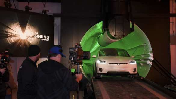 «Сильно трясло, укачало»: Маск открыл свой первый скоростной тоннель (ФОТО, ВИДЕО) | Русская весна