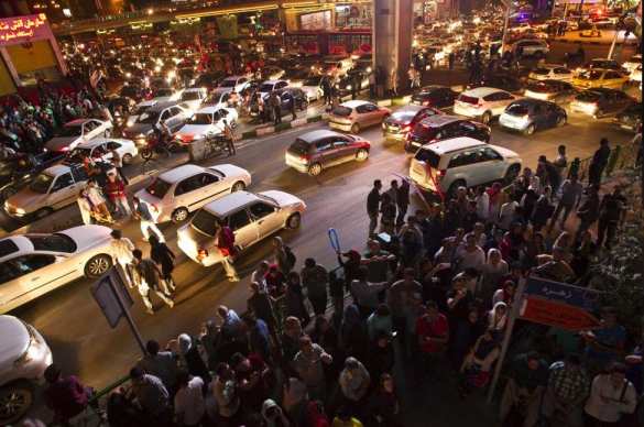 «Мы устояли. Мы победили!» — иранцы вышли на улицы, чтобы отпраздновать снятие международных санкций (ФОТО, ВИДЕО) | Русская весна