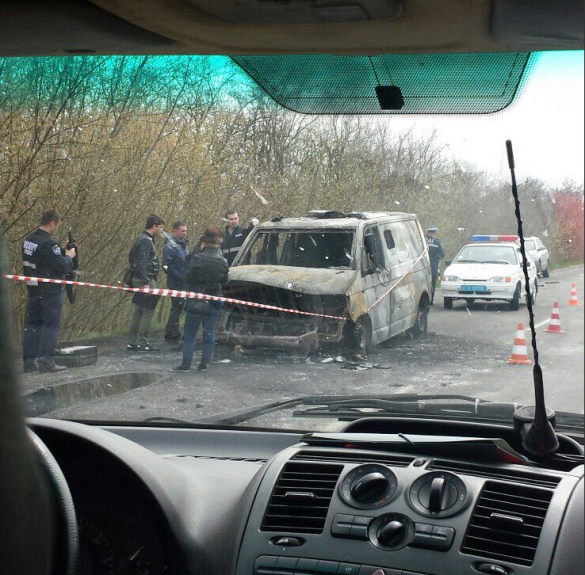 Бой с инкассаторами под Мелитополем: стрельба из «Калашникова» и горящий микроавтобус (ФОТО) | Русская весна
