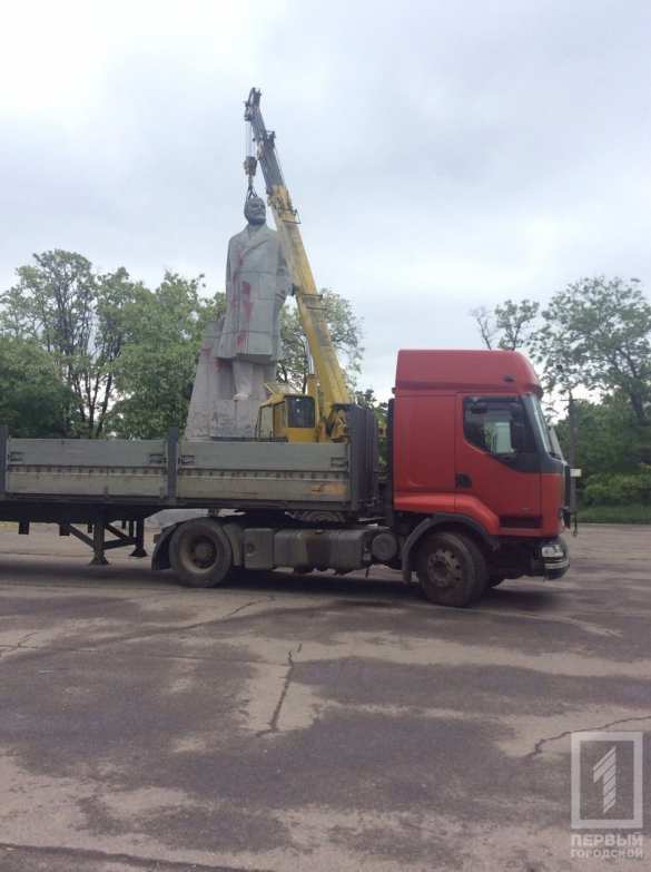 В Одессе сносят последний памятник Ленину (ФОТО) | Русская весна