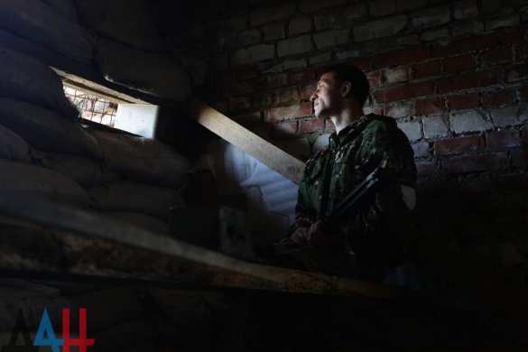 «Такой жизни не бывает», — мирные жители о жизни в Спартаке под ежедневными обстрелами ВСУ (ФОТОЛЕНТА) | Русская весна