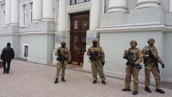 Улицы украинских городов заполонили «зелёные человечки» в масках и с оружием (+ВИДЕО, ФОТО) | Русская весна