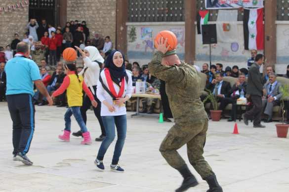«Весёлые старты» в Алеппо: Российские военные помогают детям Сирии забыть ужасы войны — репортаж РВ (ФОТО) | Русская весна