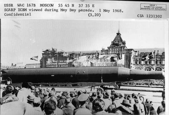 ЦРУ рассекретило шпионские фотоснимки техники с советских парадов (ФОТО) | Русская весна