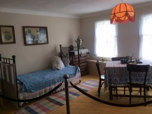 Бюст Сталина установлен у нового музея под Ржевом (ФОТО) | Русская весна