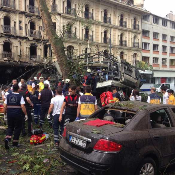 СРОЧНО: Взрыв в Стамбуле, есть погибшие (+ФОТО, ВИДЕО) | Русская весна