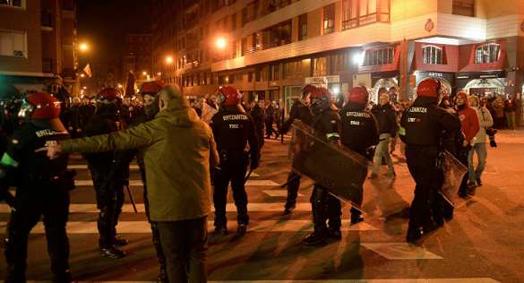 Жестокое побоище: В Бильбао подрались российские и испанские фанаты, есть жертвы (ФОТО, ВИДЕО) | Русская весна