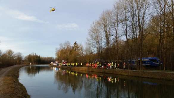 СРОЧНО: лобовое столкновение пассажирских поездов в Германии, есть жертвы (ФОТО+ВИДЕО) | Русская весна