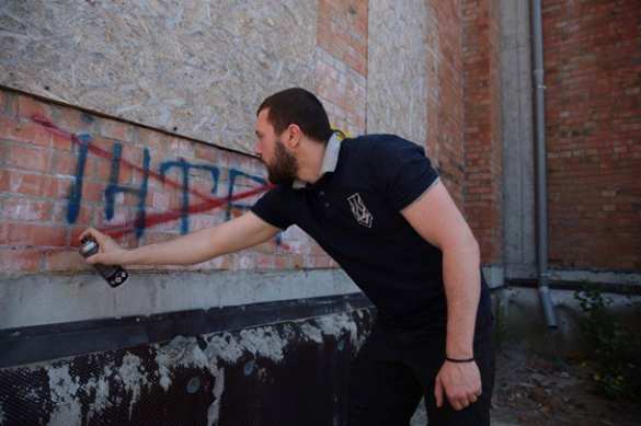 Конфликт из-за «Интера»: Под Киевом произошли столкновения неонацистов и полиции (ФОТО) | Русская весна