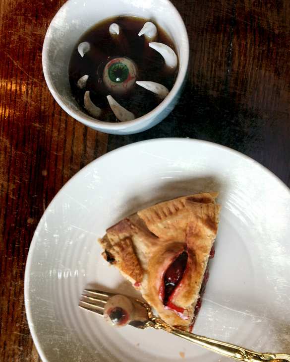 Американский кондитер перепугал соцсети «жутким» пирогом (ФОТО, ВИДЕО) | Русская весна