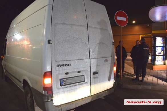 Дикая Украина: в Николаеве произошла стрельба из-за очереди в McDonalds (ФОТО) | Русская весна