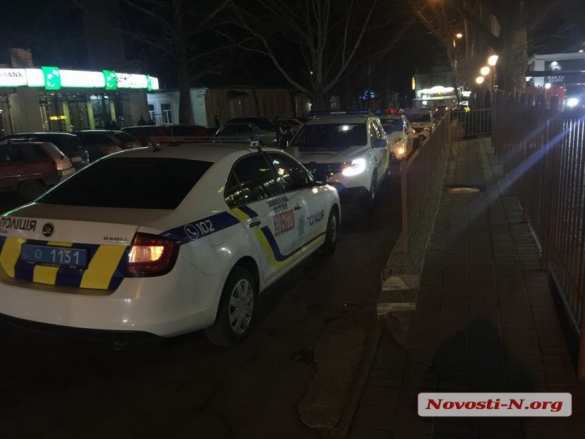 Дикая Украина: в Николаеве произошла стрельба из-за очереди в McDonalds (ФОТО) | Русская весна