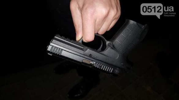 Дикая Украина: в Николаеве произошла стрельба из-за очереди в McDonalds (ФОТО) | Русская весна