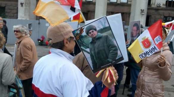 Неонацисты избили пенсионеров на Куликовом поле в Одессе (ФОТО, ВИДЕО) | Русская весна