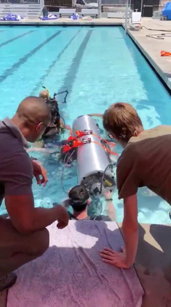 Маск испытывает мини-субмарины для спасения детей в Таиланде (ФОТО, ВИДЕО) | Русская весна