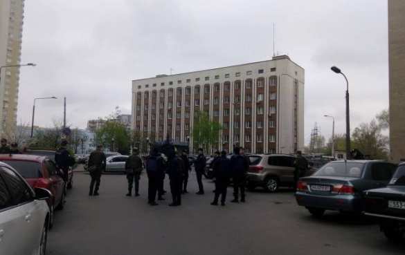 В Киеве суд выносит приговор насильникам из «Торнадо» (ФОТО, ВИДЕО, ПРЯМАЯ ТРАНСЛЯЦИЯ) | Русская весна