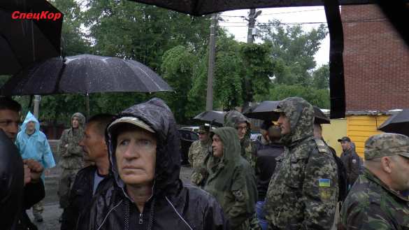 «Мы воевали, у нас льготы» — украинские военные заблокировали автовокзал, требуя бесплатного проезда (ФОТО, ВИДЕО) | Русская весна